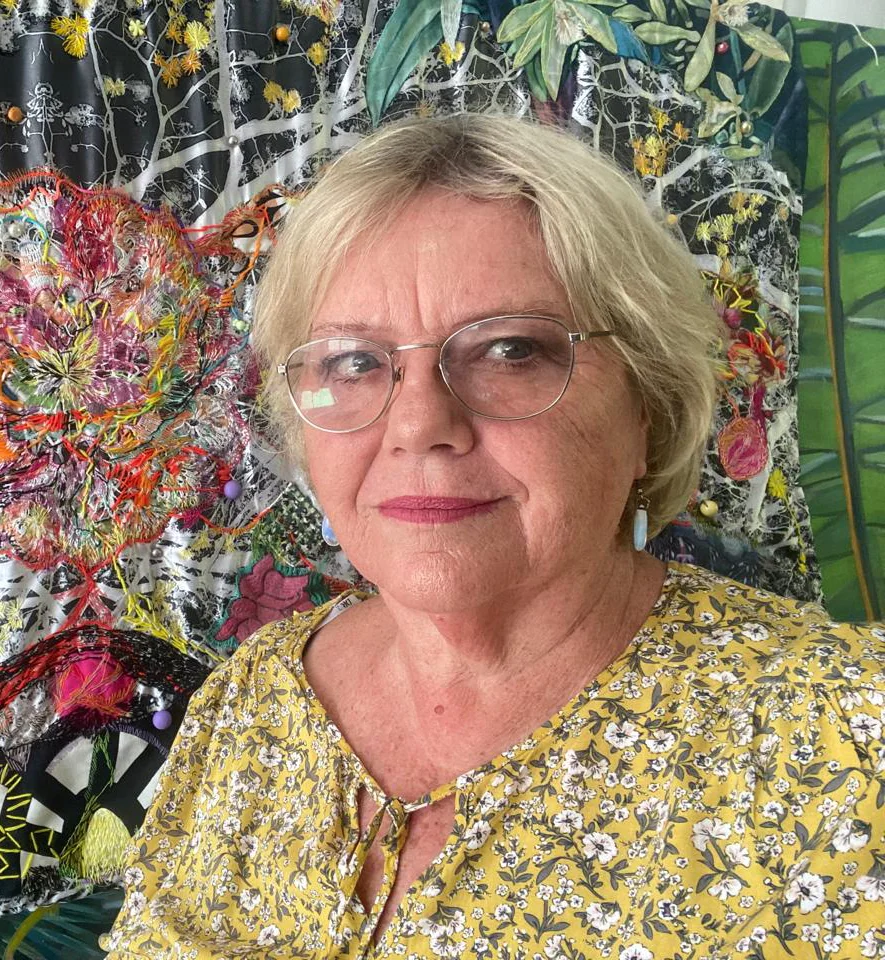Retrato de Deirdre Hyde